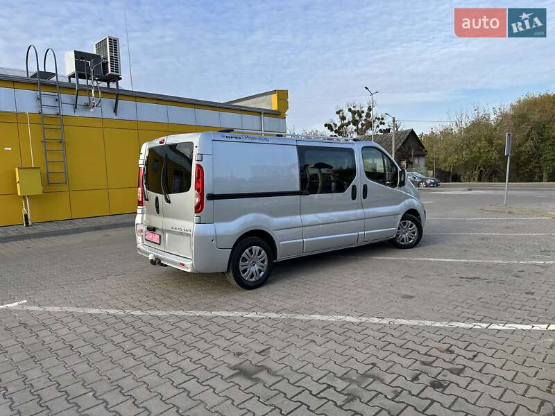 Минивэн Opel Vivaro 2013 в Дубно