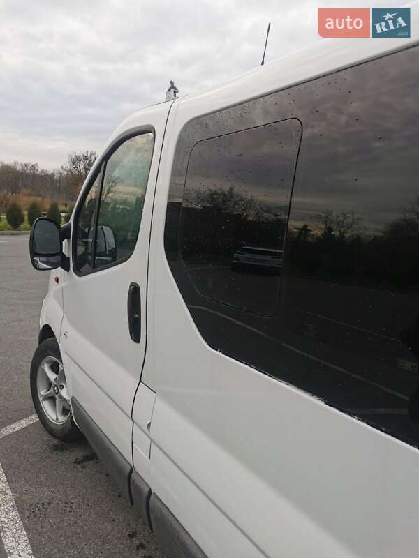 Минивэн Opel Vivaro 2004 в Хмельнике