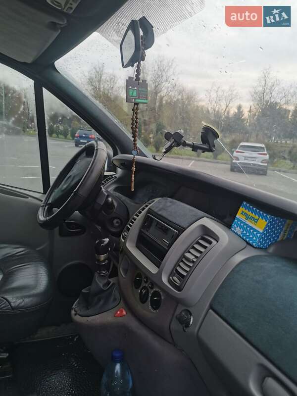 Минивэн Opel Vivaro 2004 в Хмельнике