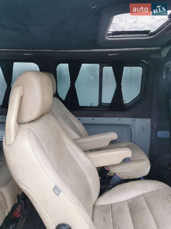 Минивэн Opel Vivaro 2004 в Хмельнике