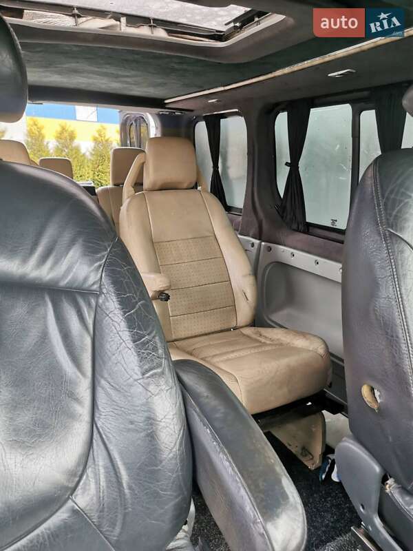 Минивэн Opel Vivaro 2004 в Хмельнике