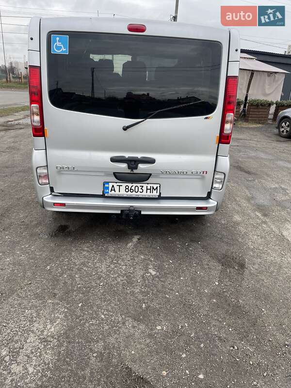Минивэн Opel Vivaro 2007 в Буче