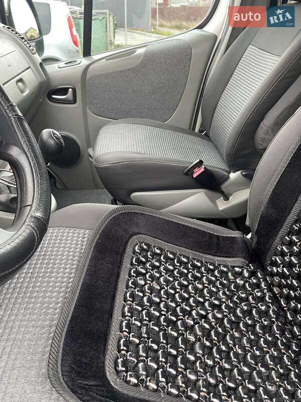 Минивэн Opel Vivaro 2007 в Буче