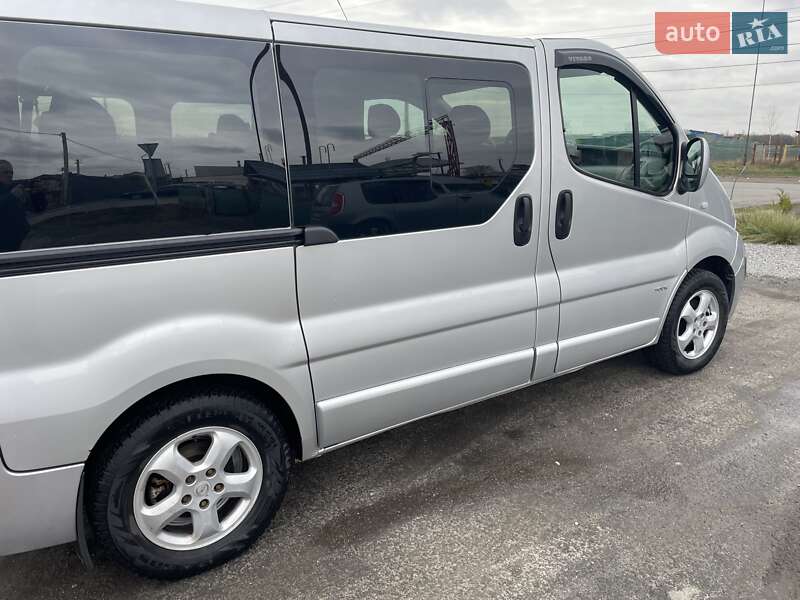 Минивэн Opel Vivaro 2007 в Буче