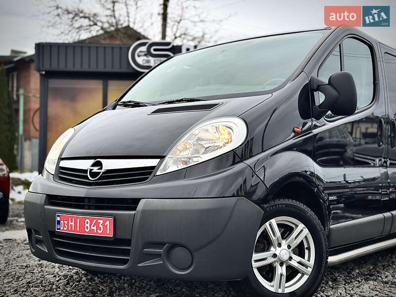 Минивэн Opel Vivaro 2012 в Стрые