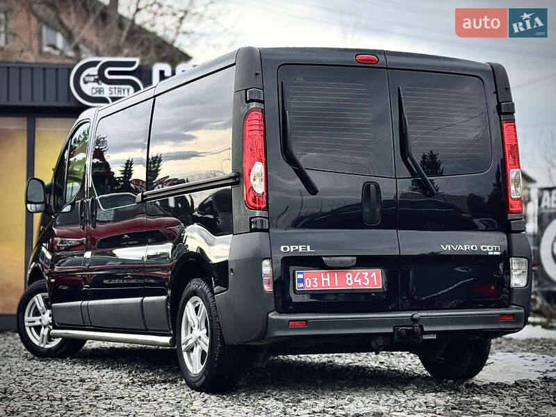 Минивэн Opel Vivaro 2012 в Стрые