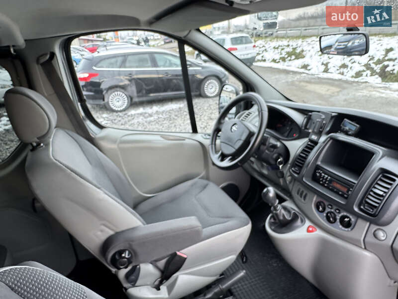 Минивэн Opel Vivaro 2012 в Стрые