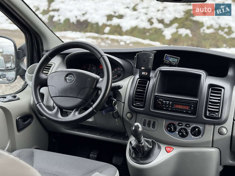 Минивэн Opel Vivaro 2012 в Стрые