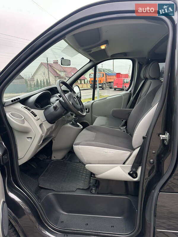 Минивэн Opel Vivaro 2014 в Ковеле