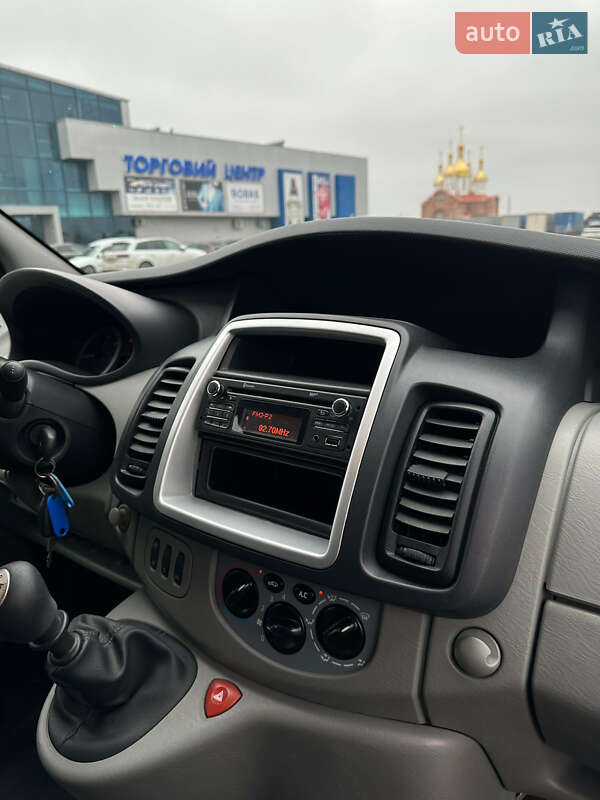 Минивэн Opel Vivaro 2014 в Ковеле
