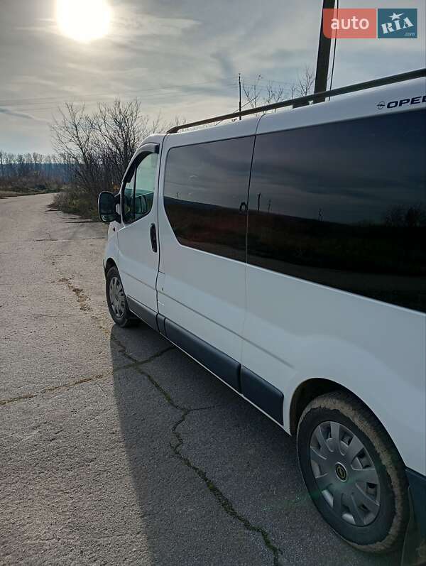 Минивэн Opel Vivaro 2007 в Новоднестровске