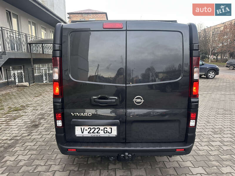 Мінівен Opel Vivaro 2017 в Дубні