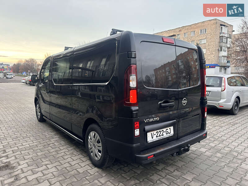 Мінівен Opel Vivaro 2017 в Дубні