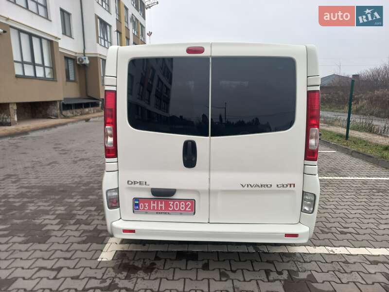 Минивэн Opel Vivaro 2010 в Ковеле