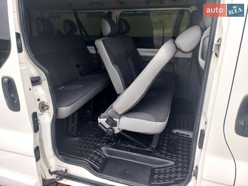 Минивэн Opel Vivaro 2010 в Ковеле