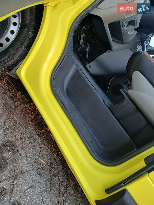 Мінівен Opel Vivaro 2009 в Звягелі