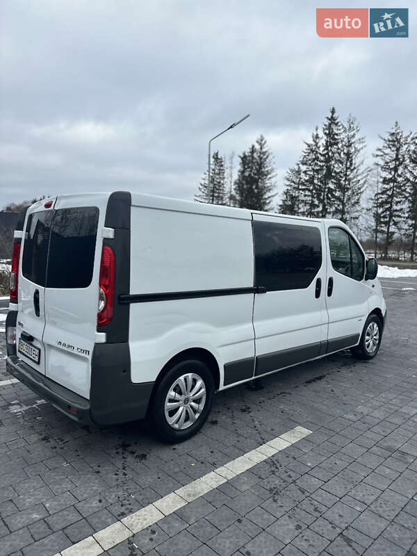 Минивэн Opel Vivaro 2010 в Самборе