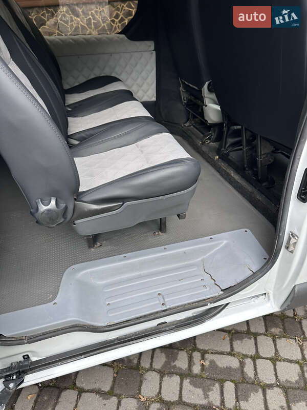 Минивэн Opel Vivaro 2010 в Самборе