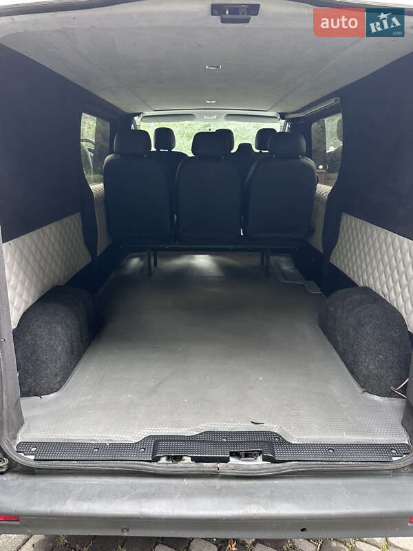 Минивэн Opel Vivaro 2010 в Самборе