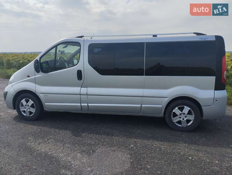 Минивэн Opel Vivaro 2010 в Тернополе фото 13 Минивэн Opel Vivaro 2010 в Тернополе