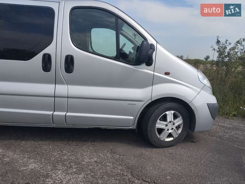 Минивэн Opel Vivaro 2010 в Тернополе фото 15 Минивэн Opel Vivaro 2010 в Тернополе