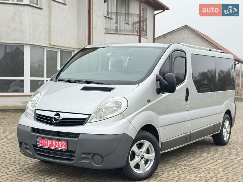Opel Vivaro 2012