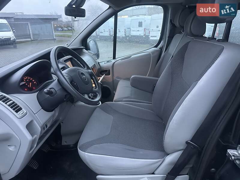 Минивэн Opel Vivaro 2014 в Житомире