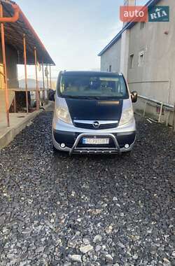 Минивэн Opel Vivaro 2011 в Мукачево