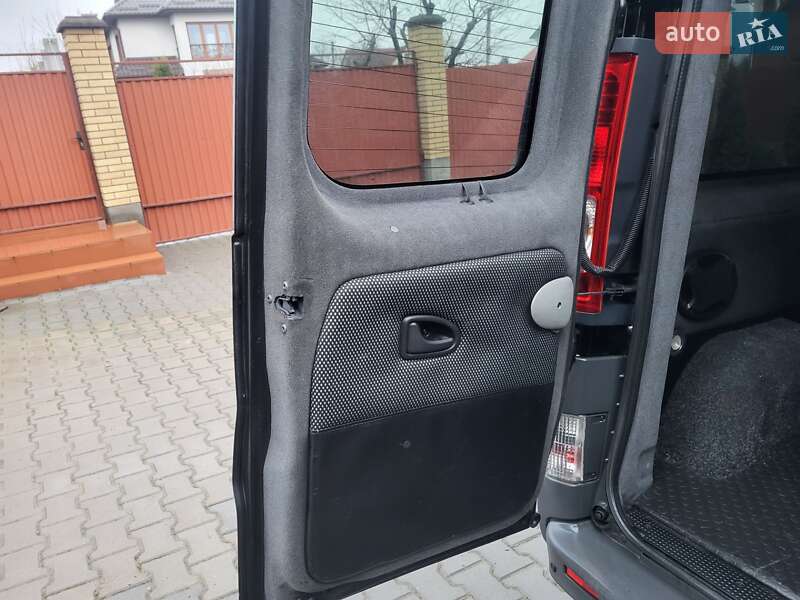 Мінівен Opel Vivaro 2007 в Хмельницькому