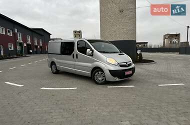 Мінівен Opel Vivaro 2013 в Дубні