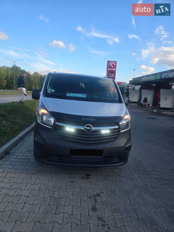 Opel Vivaro 2014