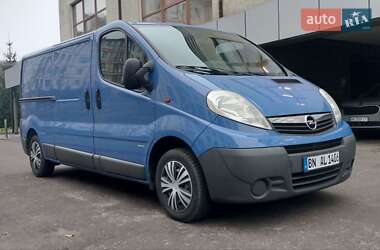 Вантажний фургон Opel Vivaro 2014 в Рівному