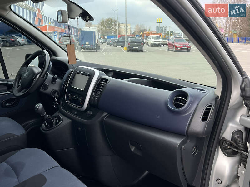 Мінівен Opel Vivaro 2015 в Ковелі фото 44 Мінівен Opel Vivaro 2015 в Ковелі