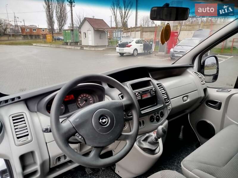 Минивэн Opel Vivaro 2013 в Виннице