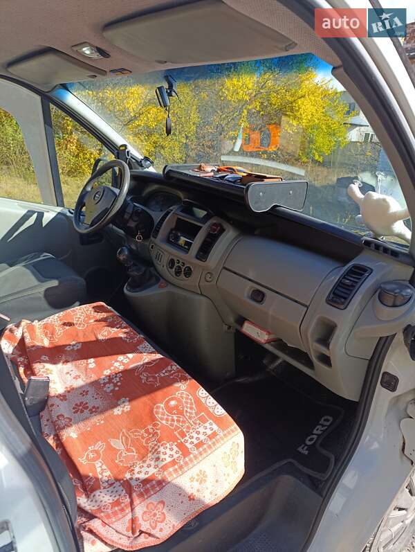 Минивэн Opel Vivaro 2005 в Прилуках