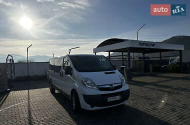 Мінівен Opel Vivaro 2011 в Хусті