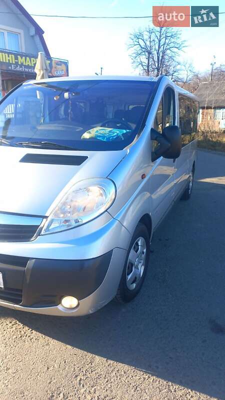 Мінівен Opel Vivaro 2011 в Івано-Франківську