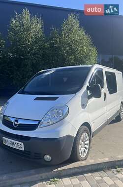 Грузопассажирский фургон Opel Vivaro 2007 в Фастове