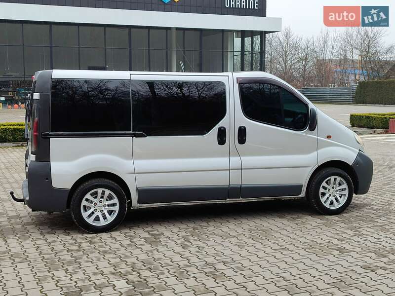 Opel Vivaro 2005