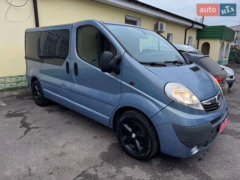 Мінівен Opel Vivaro 2008 в Рівному