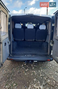 Мінівен Opel Vivaro 2006 в Кривому Розі