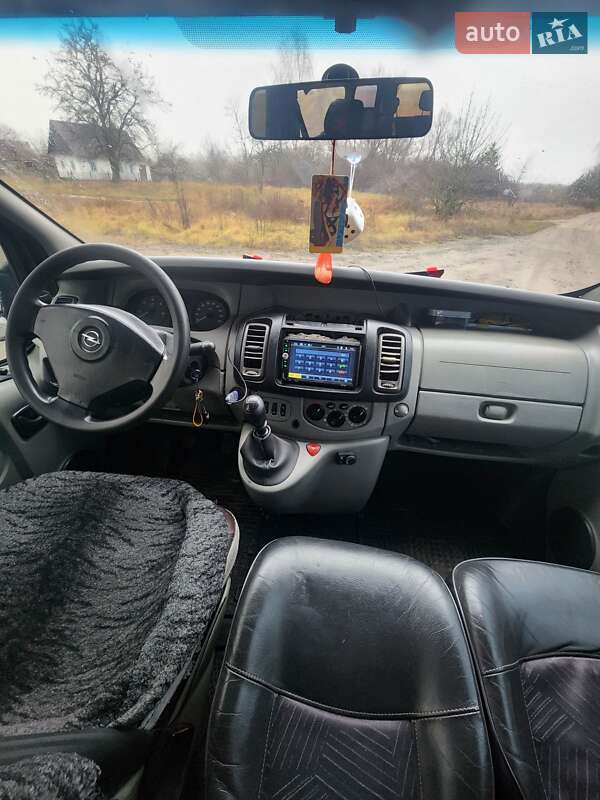 Мінівен Opel Vivaro 2007 в Острозі