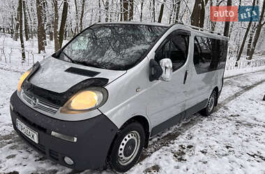 Минивэн Opel Vivaro 2001 в Хотине