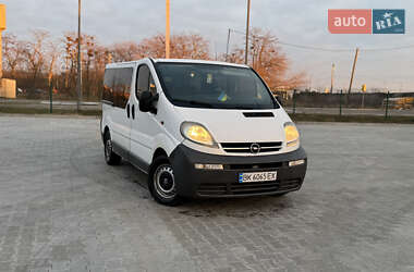 Минивэн Opel Vivaro 2006 в Сарнах