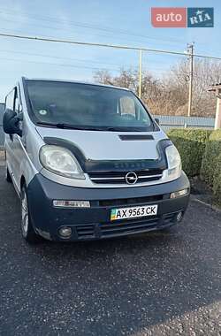 Вантажопасажирський фургон Opel Vivaro 2005 в Краснокутську