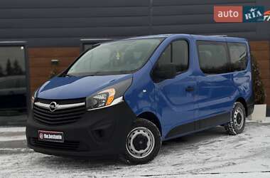 Минивэн Opel Vivaro 2015 в Ровно