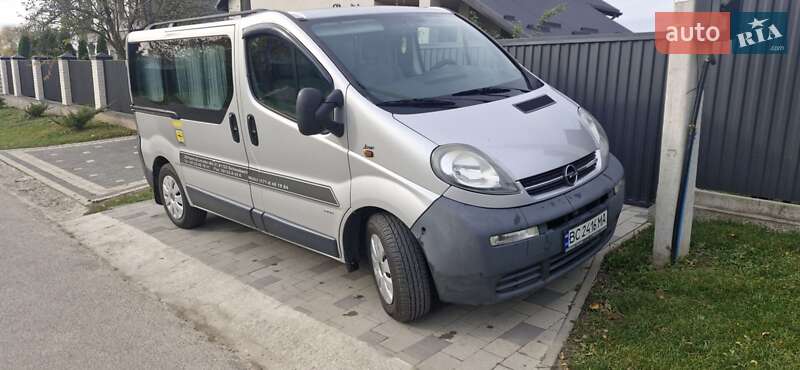Opel Vivaro 2003