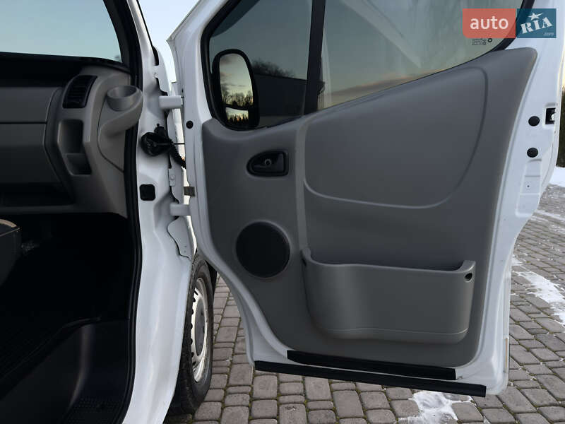 Минивэн Opel Vivaro 2007 в Черновцах фото 44 Минивэн Opel Vivaro 2007 в Черновцах