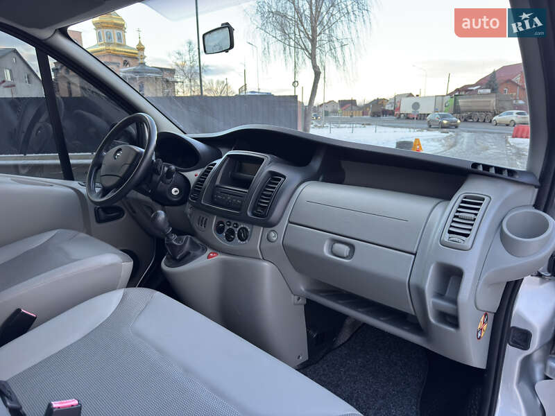 Минивэн Opel Vivaro 2012 в Луцке фото 34 Минивэн Opel Vivaro 2012 в Луцке