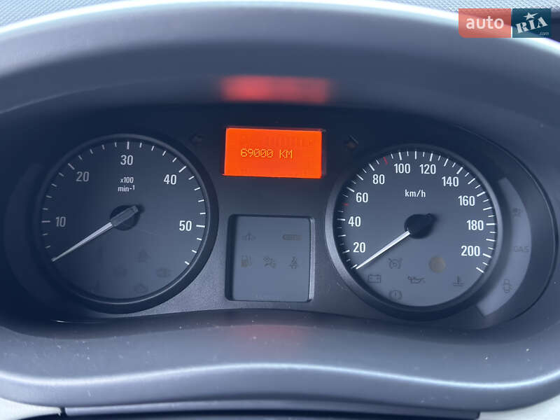 Минивэн Opel Vivaro 2012 в Луцке фото 50 Минивэн Opel Vivaro 2012 в Луцке